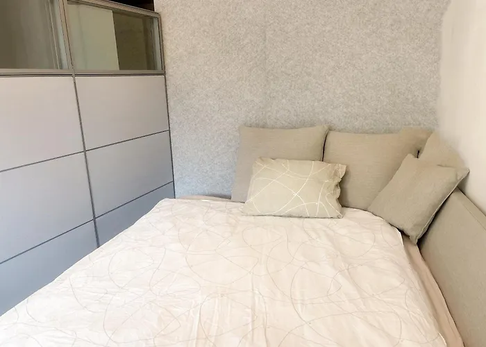 A Sofabed For Overnight Sleep Near Metro, Free Street Parking * Helsinki